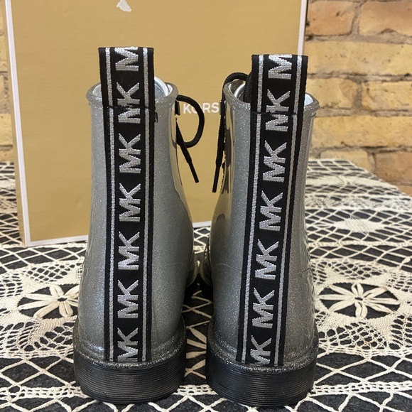 Michael Kors metallic silver lace-up Tavie rainbootie - Picture 7 of 8